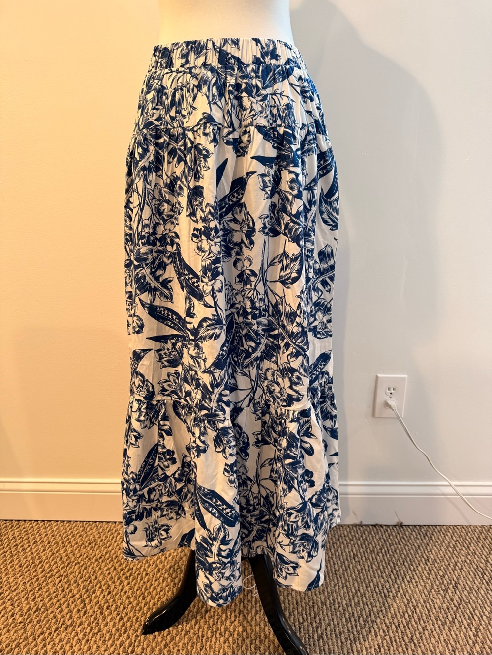 Abercrombie & Fitch Blue and White Floral Maxi Skirt - Picture 1 of 4